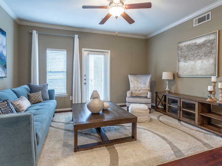 Decorated Living Room With Natural Light at Century South Shore Apartments, League City, 77573